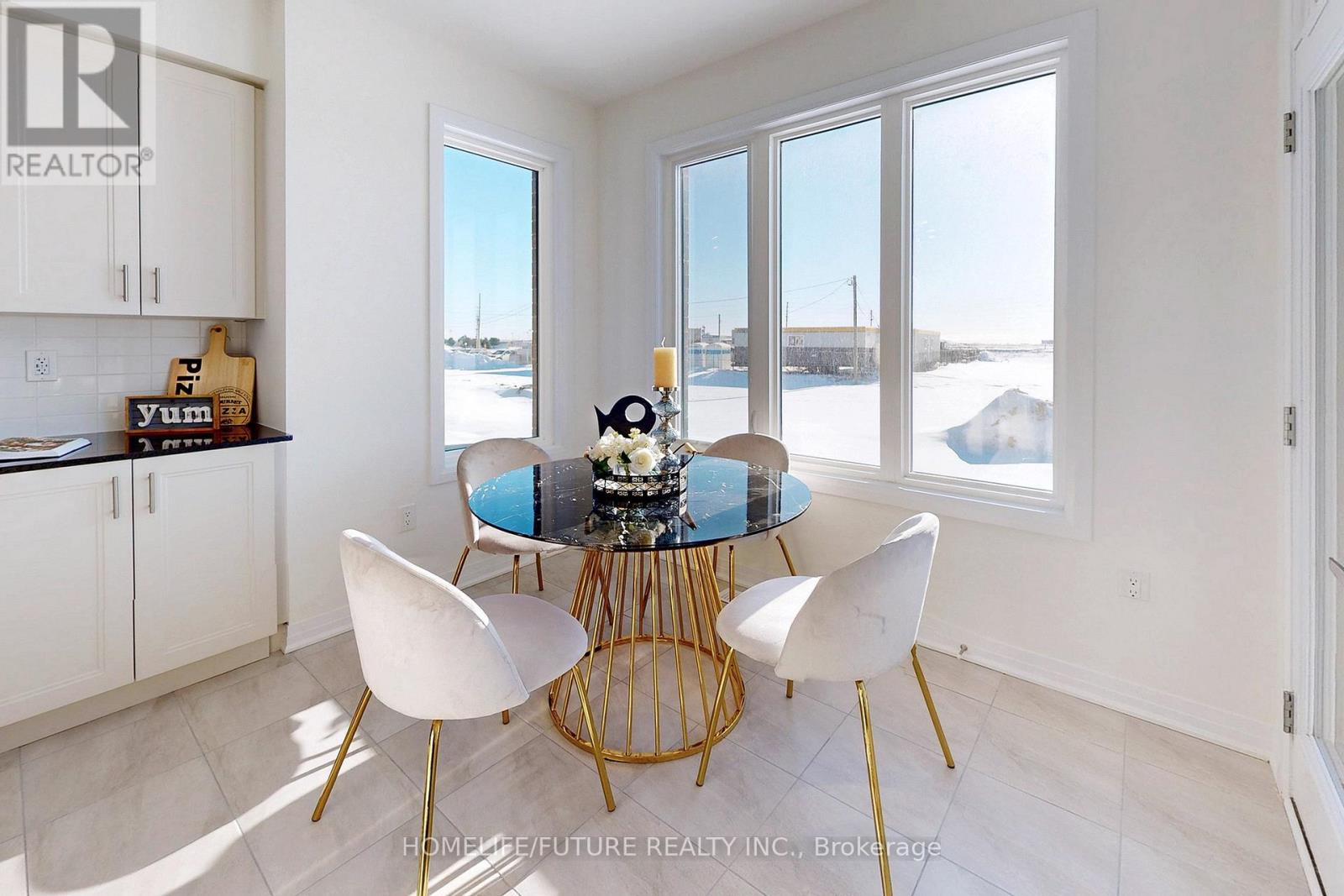 39 Timber Falls Drive, Brampton, Ontario L7A 0B8 - Photo 13 - W12787468