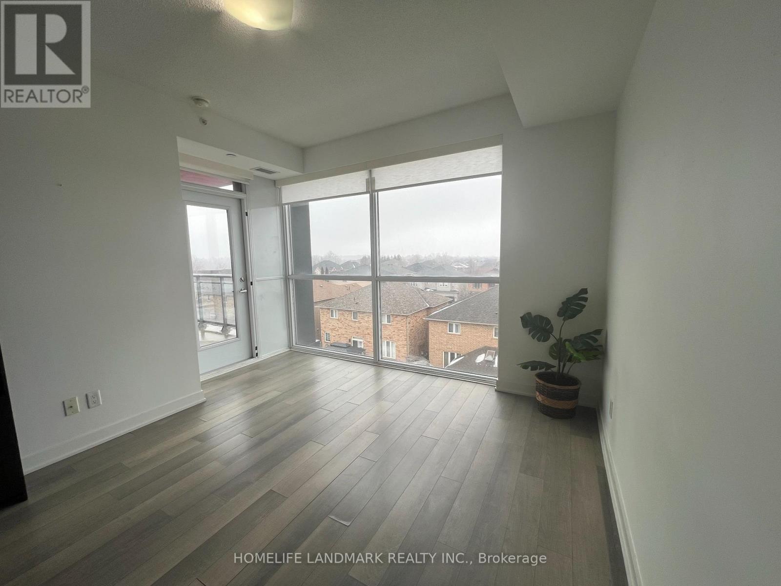 D414 - 5220 Dundas Street, Burlington, Ontario L7L 0J4 - Photo 8 - W12656620