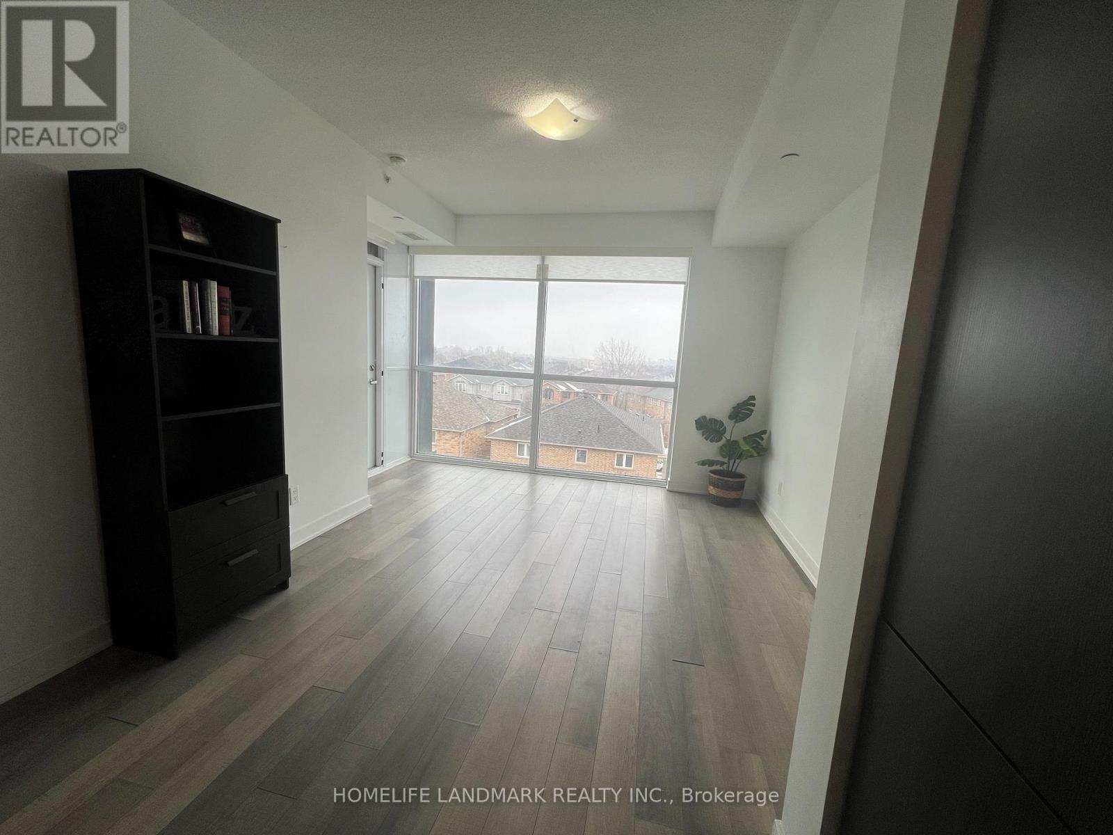 D414 - 5220 Dundas Street, Burlington, Ontario L7L 0J4 - Photo 5 - W12656620