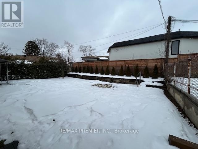 20 Jacinta Drive, Toronto, Ontario  M6L 1H5 - Photo 25 - W12811590