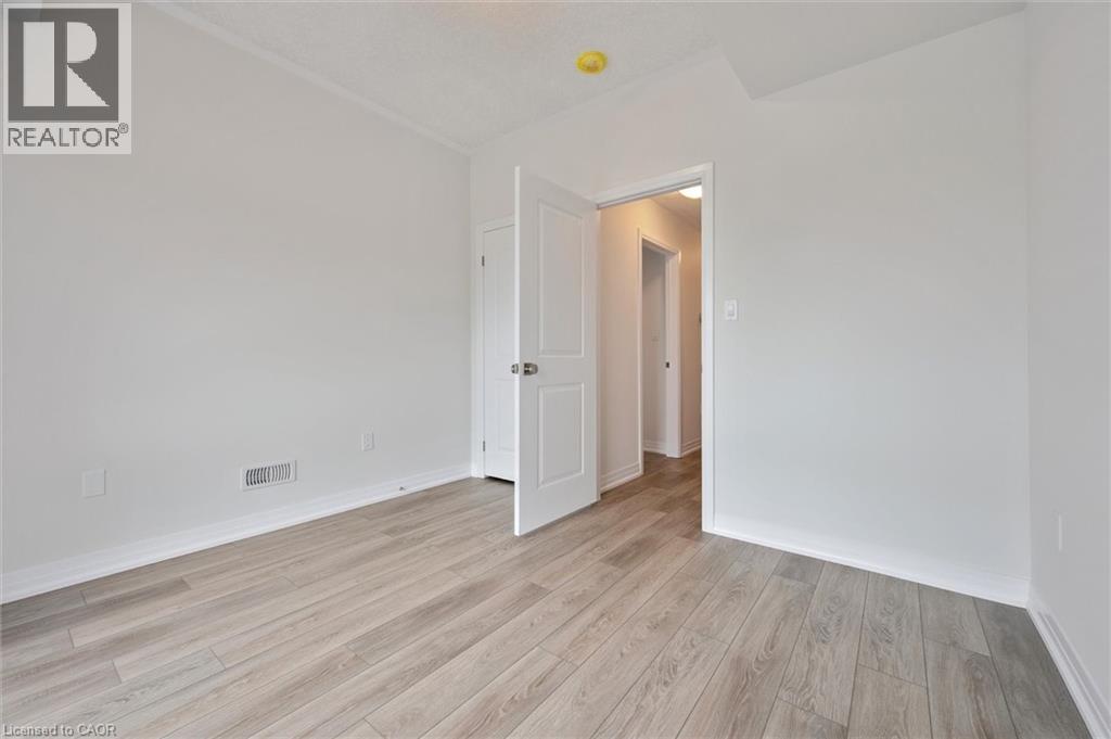 7 Reverie Way, Kitchener, Ontario N2E 0K5 - Photo 16 - 40805032