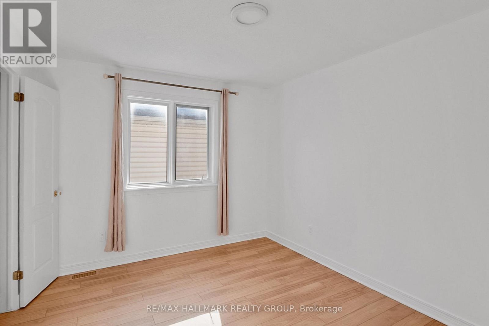 45 Rialto Way, Ottawa, Ontario  K1T 4B1 - Photo 15 - X12807476