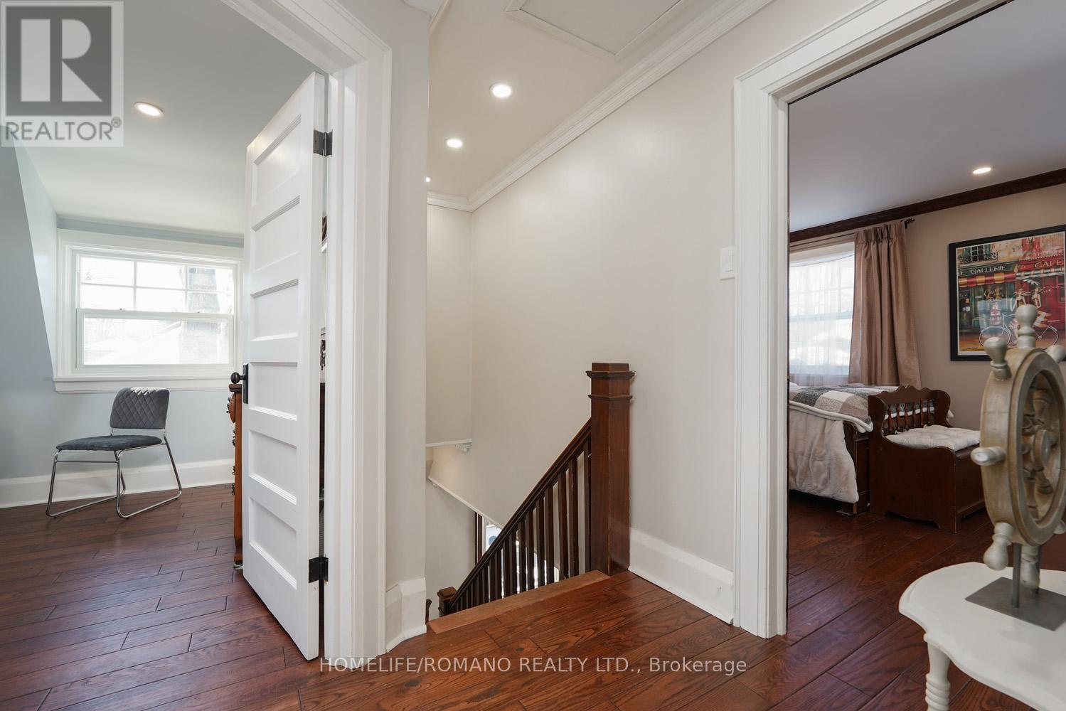 11 Dominion Road, Toronto, Ontario  M8W 1J1 - Photo 27 - W12811752