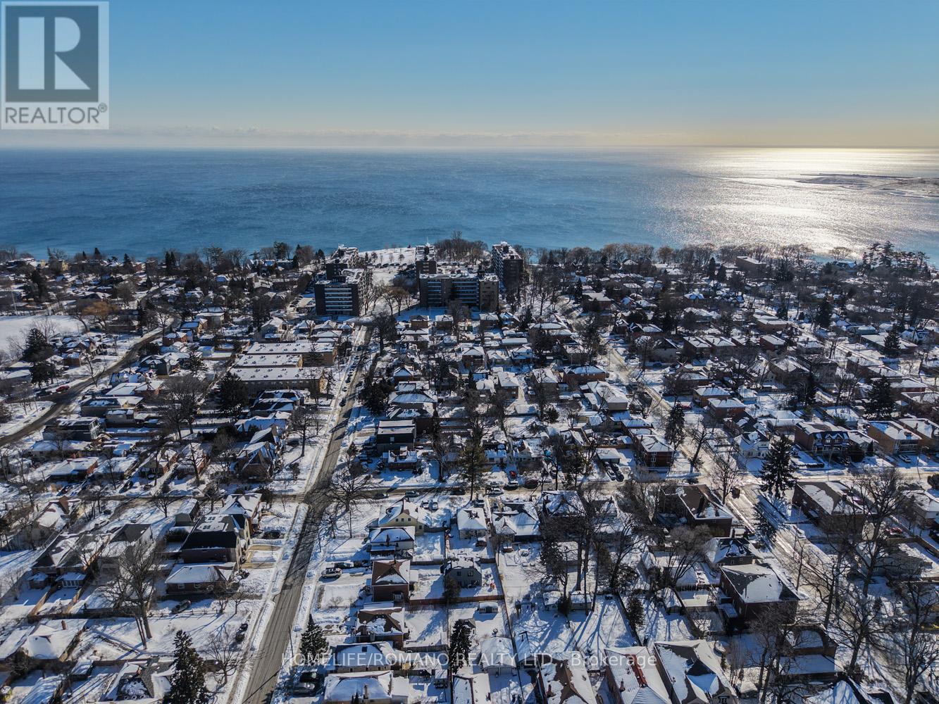 11 Dominion Road, Toronto, Ontario  M8W 1J1 - Photo 40 - W12811752