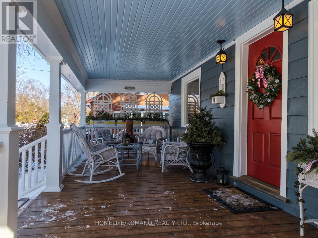 11 Dominion Road, Toronto, Ontario  M8W 1J1 - Photo 8 - W12811752