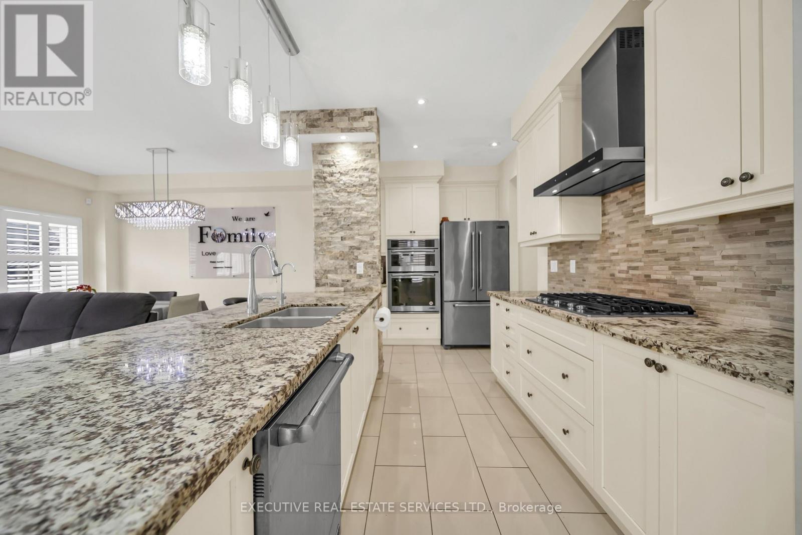 13 Masken Circle, Brampton, Ontario  L7A 4J2 - Photo 20 - W12811828