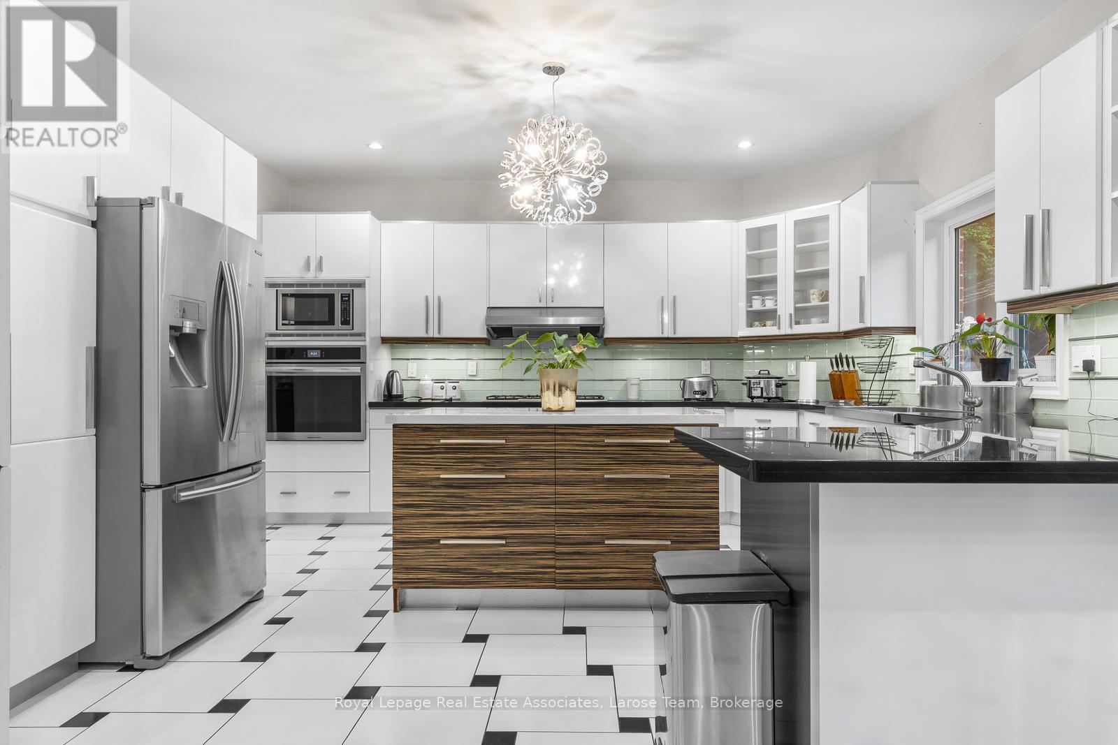 4622 Hewicks Lane, Mississauga, Ontario  L5M 3L8 - Photo 13 - W12811910