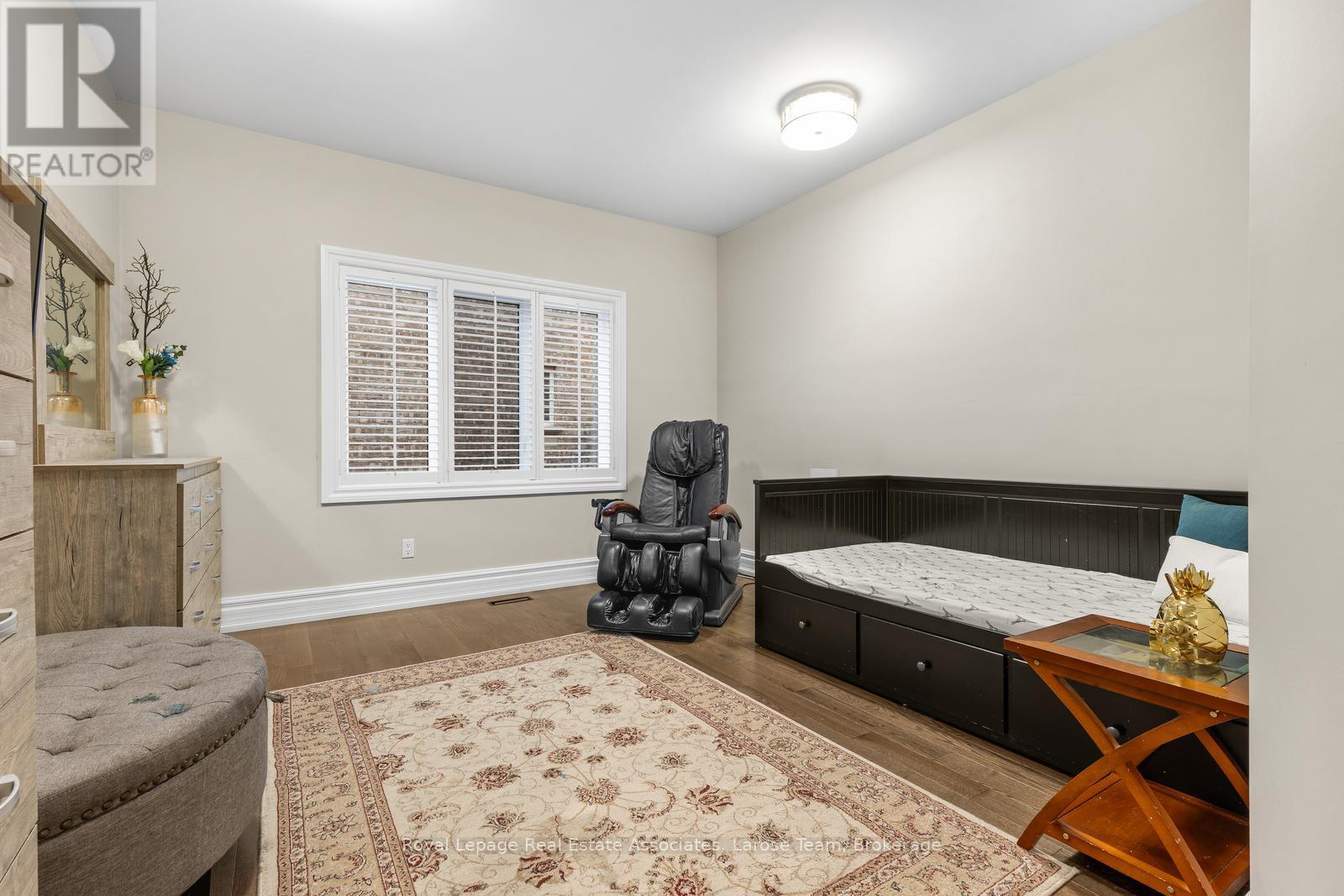 4622 Hewicks Lane, Mississauga, Ontario  L5M 3L8 - Photo 16 - W12811910