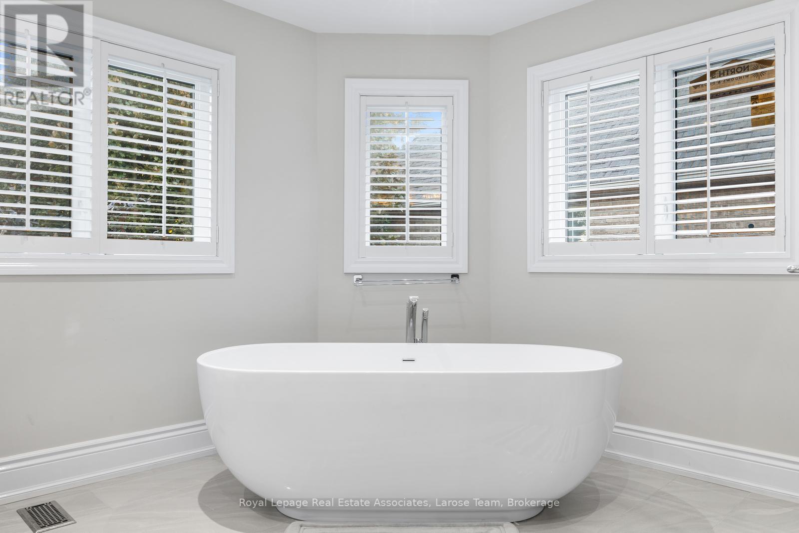 4622 Hewicks Lane, Mississauga, Ontario  L5M 3L8 - Photo 22 - W12811910