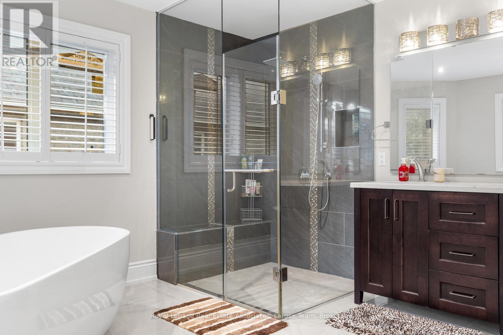 4622 Hewicks Lane, Mississauga, Ontario  L5M 3L8 - Photo 23 - W12811910