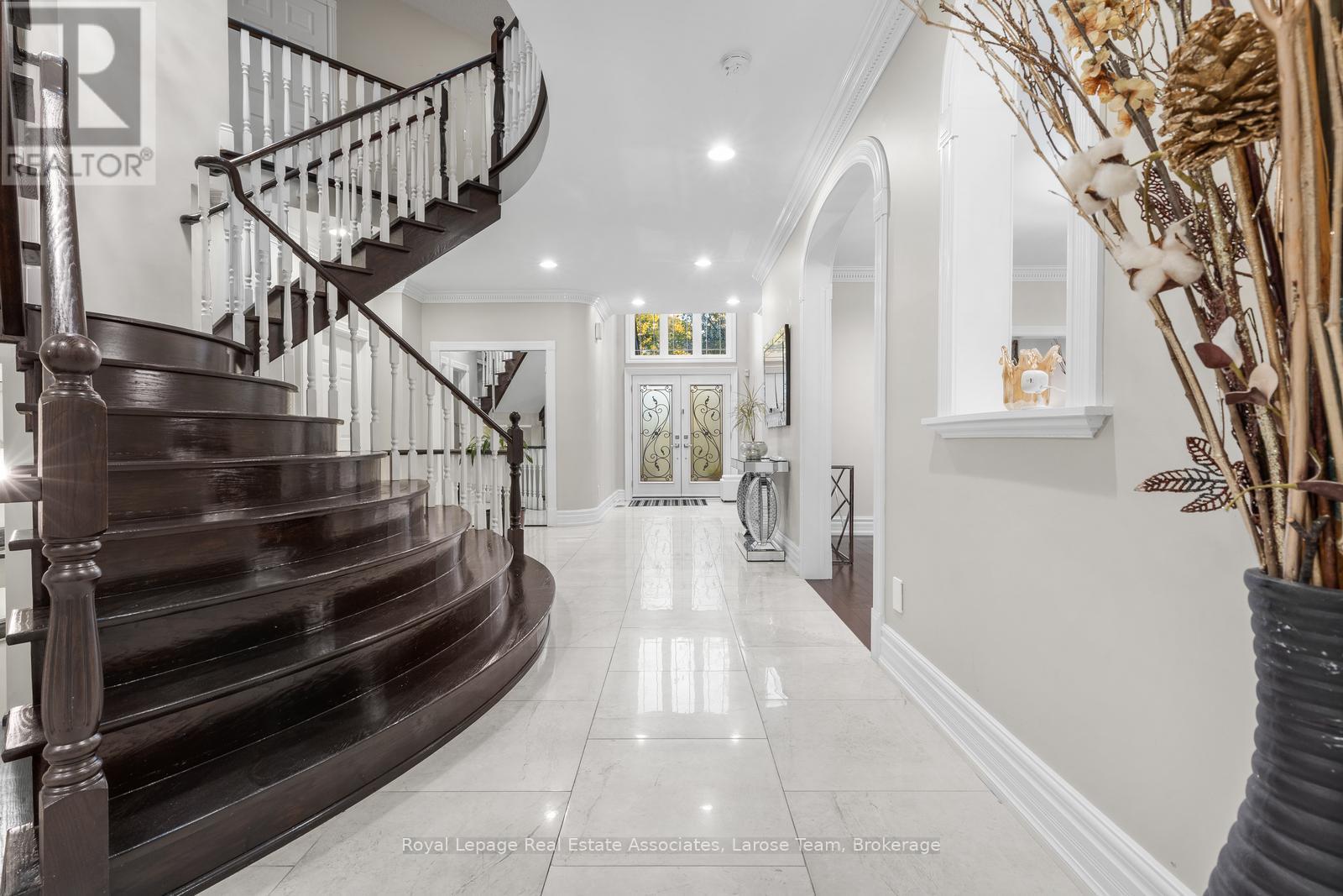 4622 Hewicks Lane, Mississauga, Ontario  L5M 3L8 - Photo 5 - W12811910