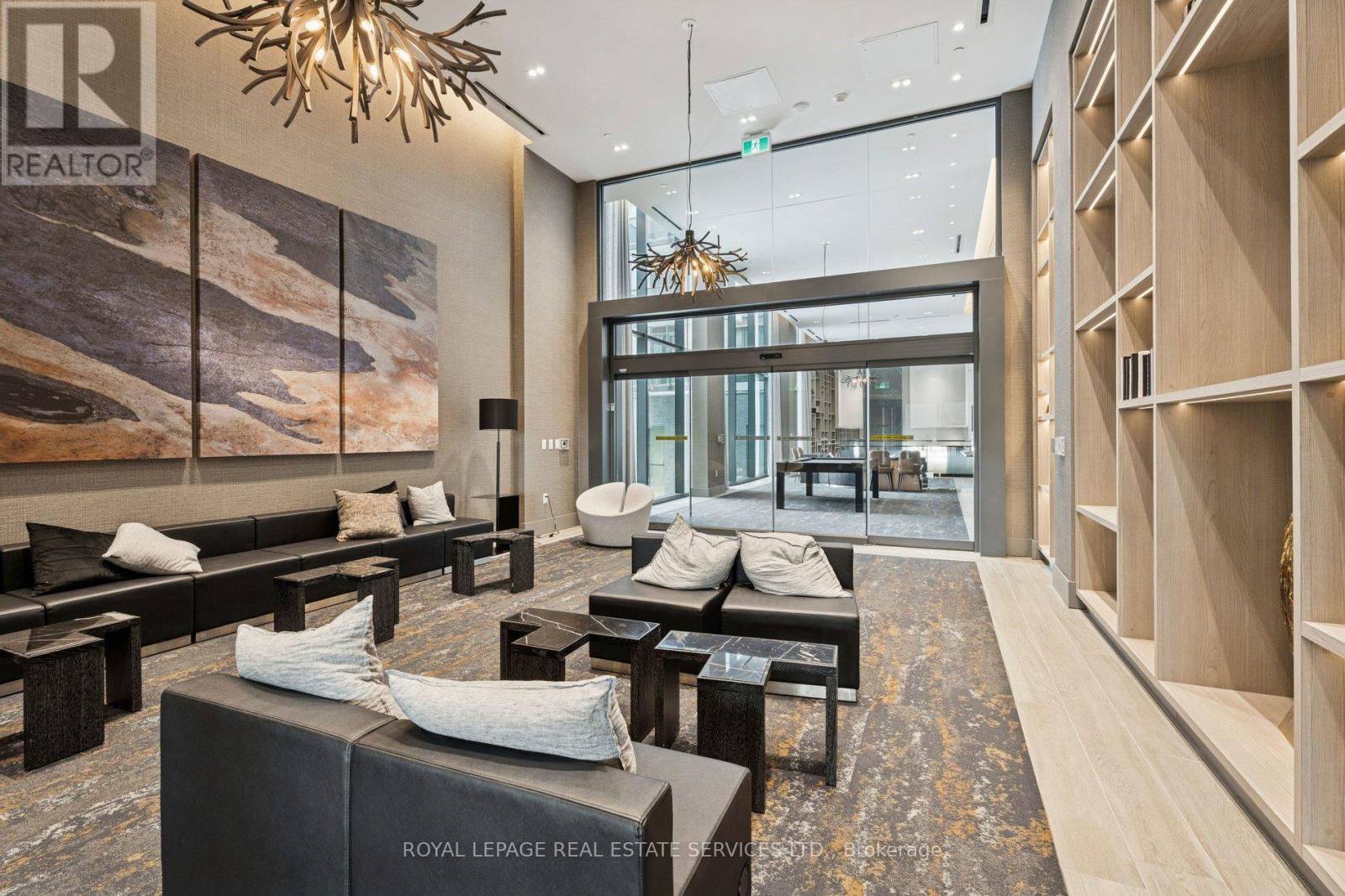 435 - 2450 Old Bronte Road, Oakville, Ontario  L6M 5P6 - Photo 5 - W12811914