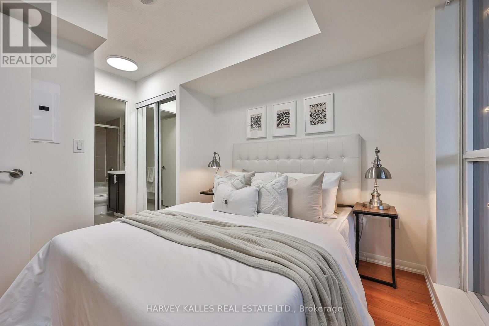 403 - 830 Lawrence Avenue W, Toronto, Ontario M6A 0B6 - Photo 14 - W12811954