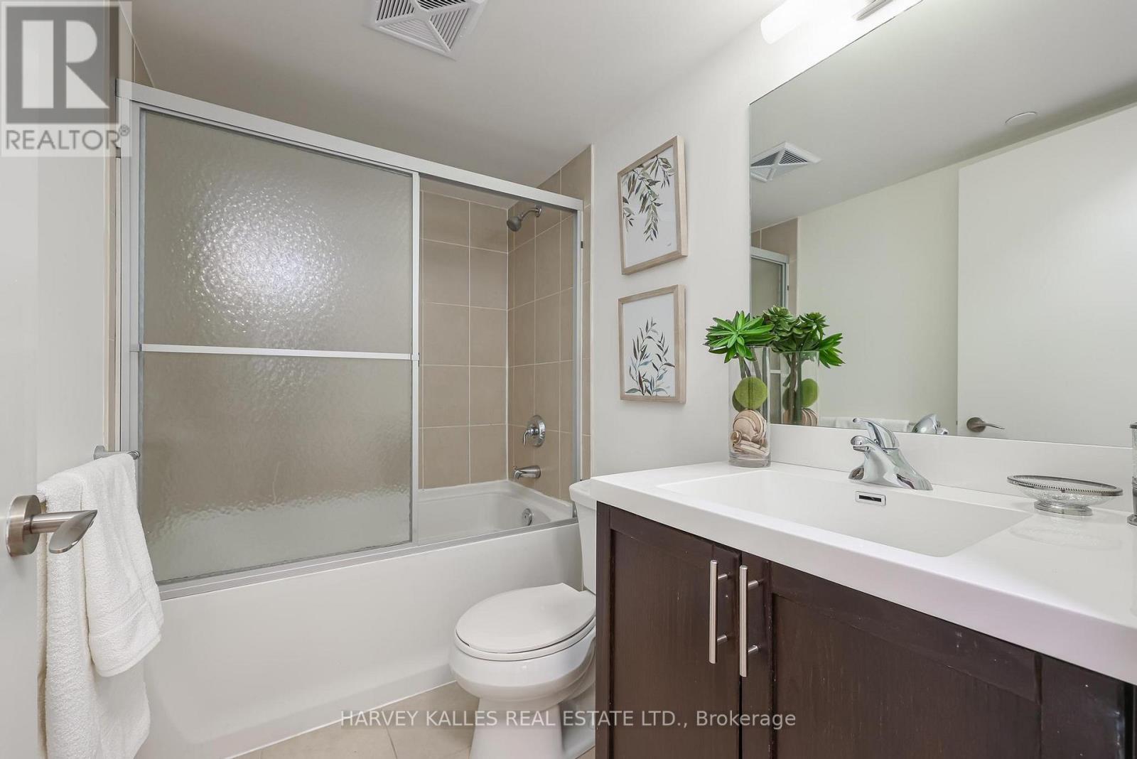 403 - 830 Lawrence Avenue W, Toronto, Ontario M6A 0B6 - Photo 16 - W12811954