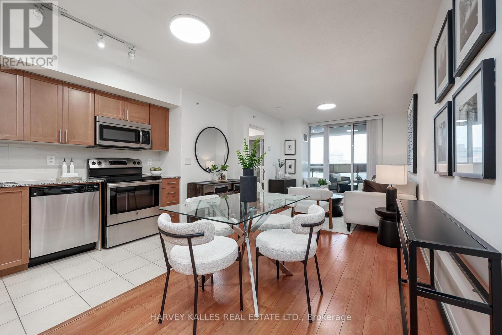 403 - 830 Lawrence Avenue W, Toronto, Ontario M6A 0B6 - Photo 9 - W12811954