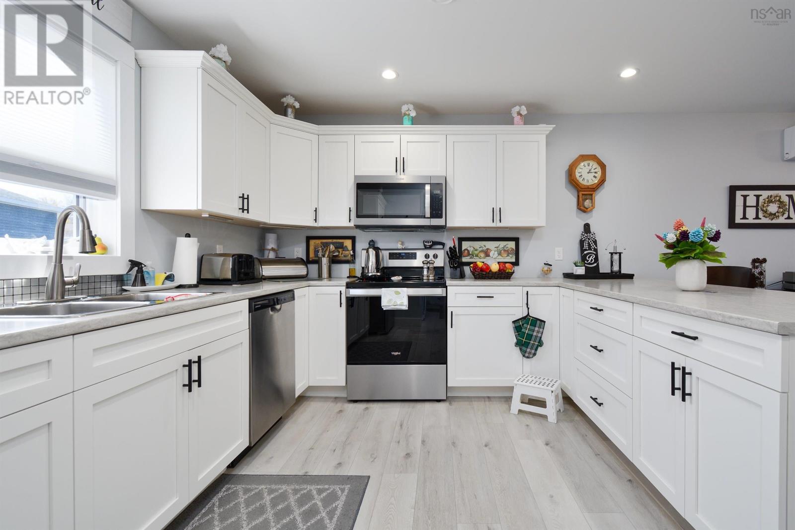 1-6 Daisy Lane Baddeck, Baddeck, Nova Scotia B0E 1B0 - Photo 31 - 202513098