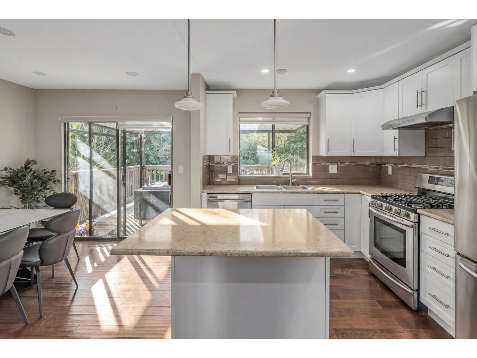 1981 158a Street, Surrey, British Columbia  V4A 7M3 - Photo 14 - R3092056