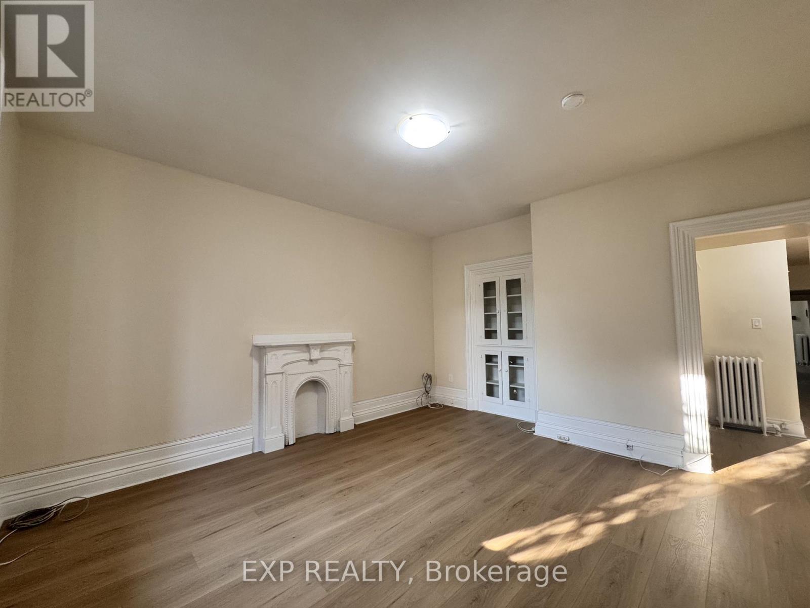 Unit-1 - 321 Hunter Street, Hamilton, Ontario  L8N 1N7 - Photo 2 - X12811844