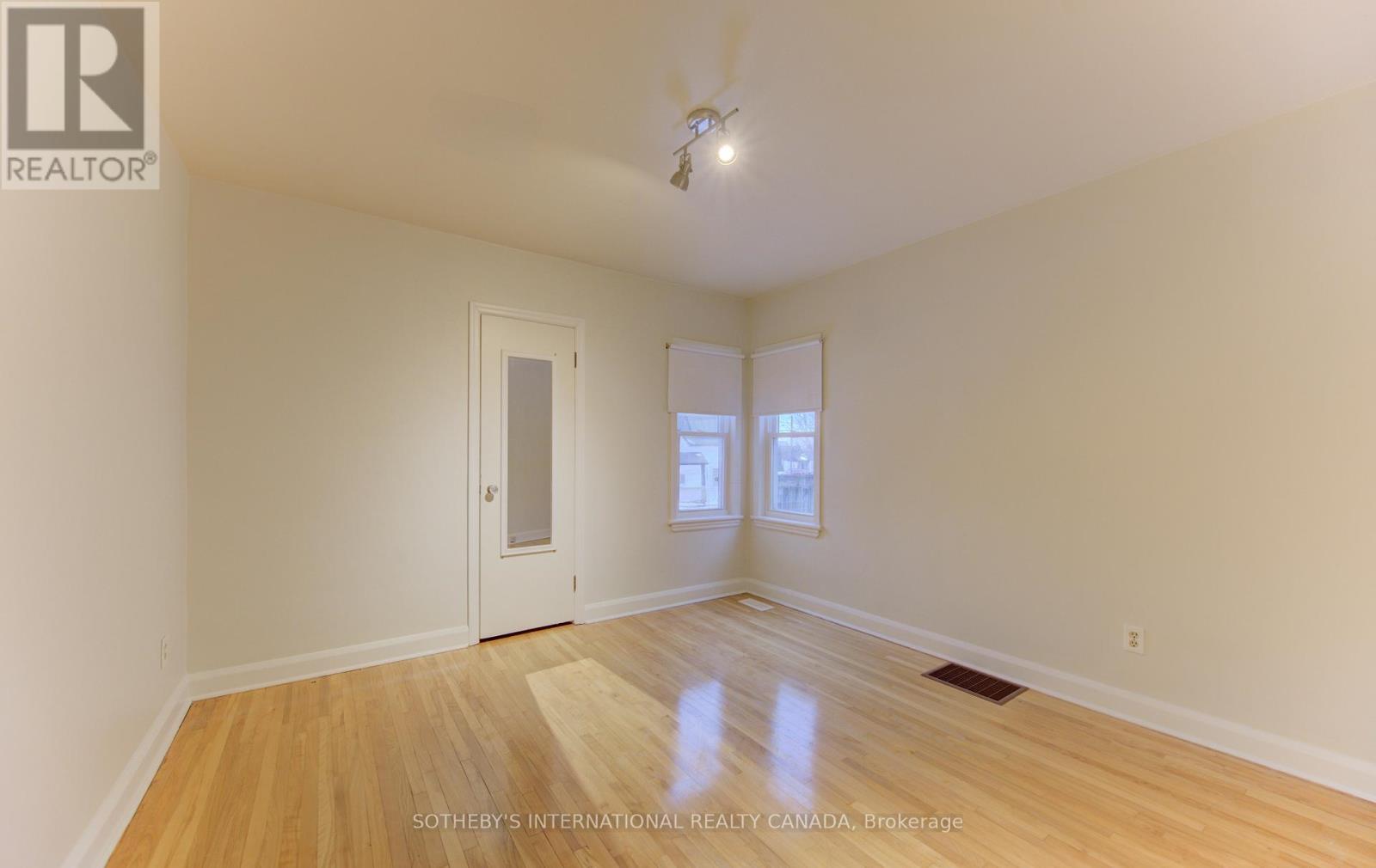 613 Guelph Street, Kitchener, Ontario  N2H 5Y5 - Photo 25 - X12811846