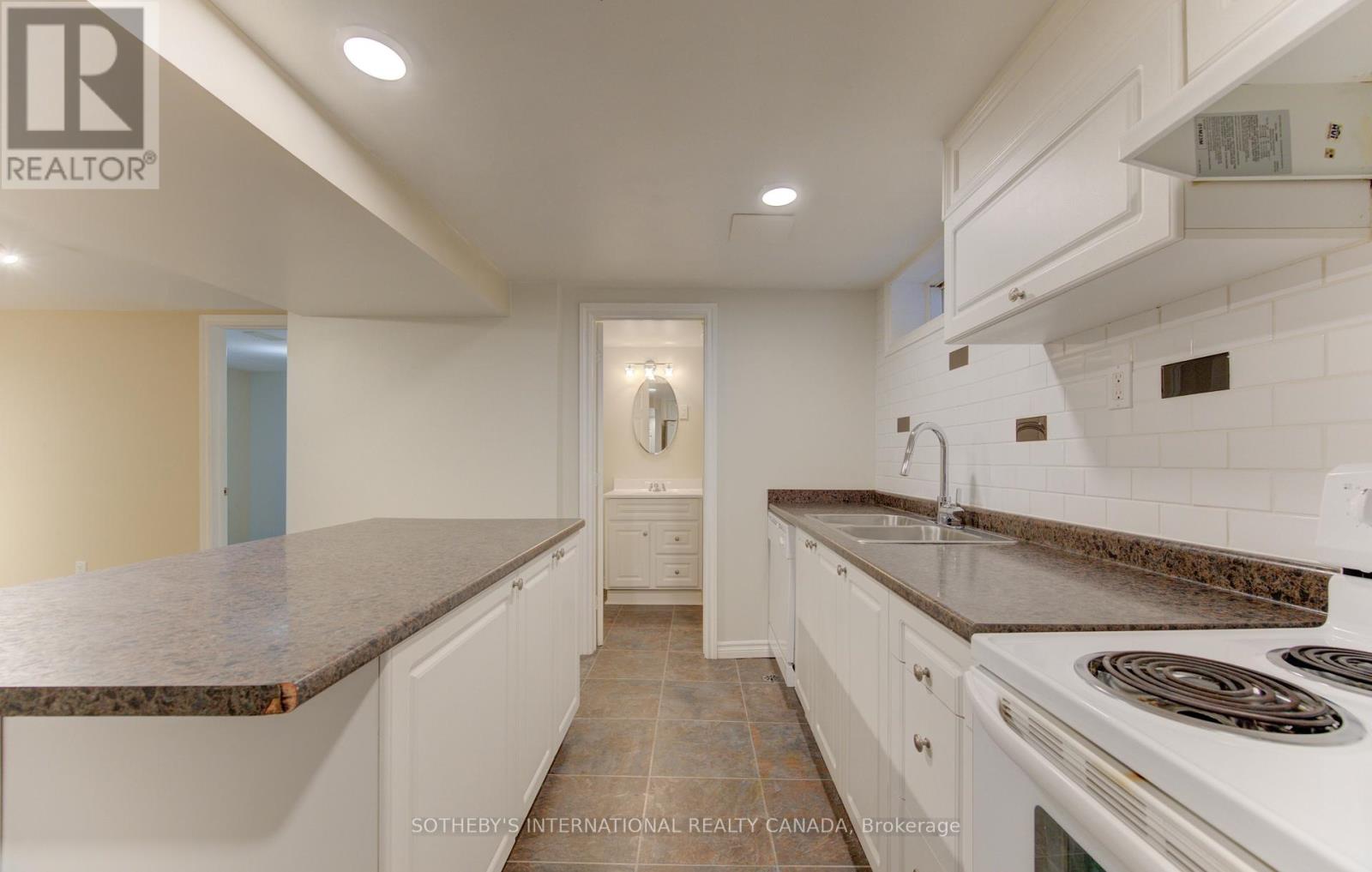 613 Guelph Street, Kitchener, Ontario  N2H 5Y5 - Photo 29 - X12811846