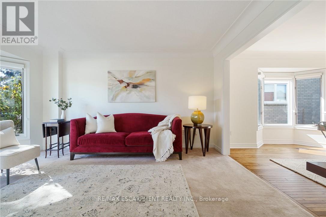 43 Glenayr Street, Hamilton, Ontario  L9C 7J2 - Photo 7 - X12811936