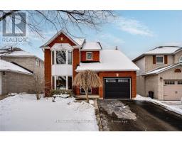 43 GLENAYR STREET, Hamilton, Ontario