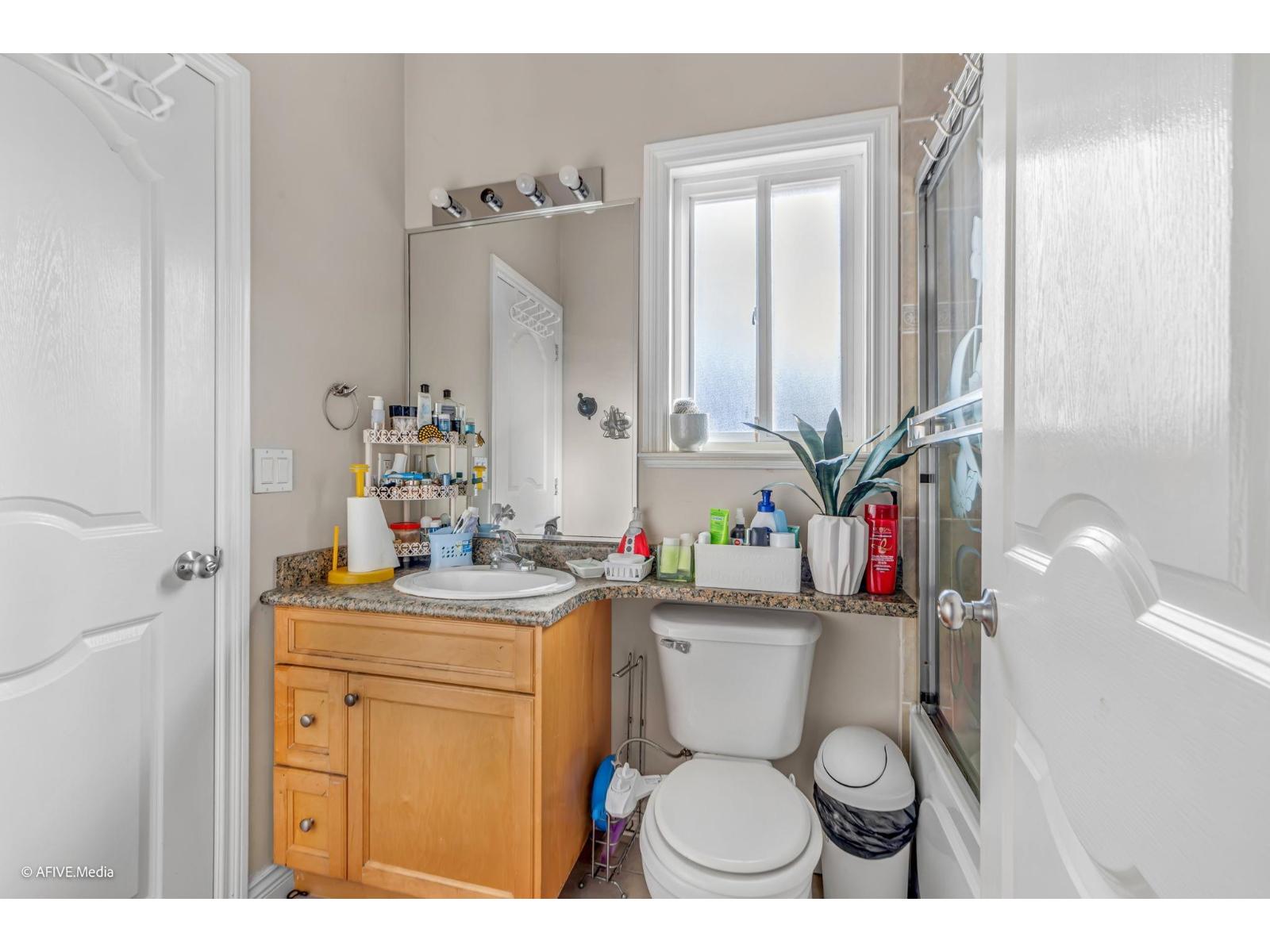 9833 128 Street, Surrey, British Columbia  V3T 2Y5 - Photo 16 - R3092106