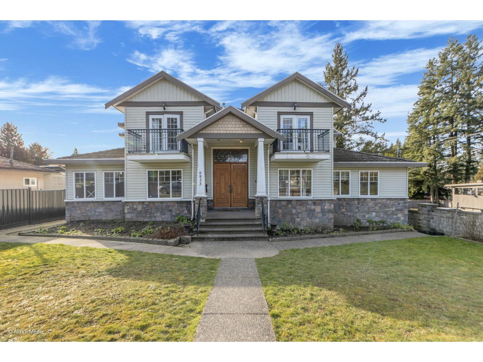 9833 128 Street, Surrey, British Columbia  V3T 2Y5 - Photo 1 - R3092106