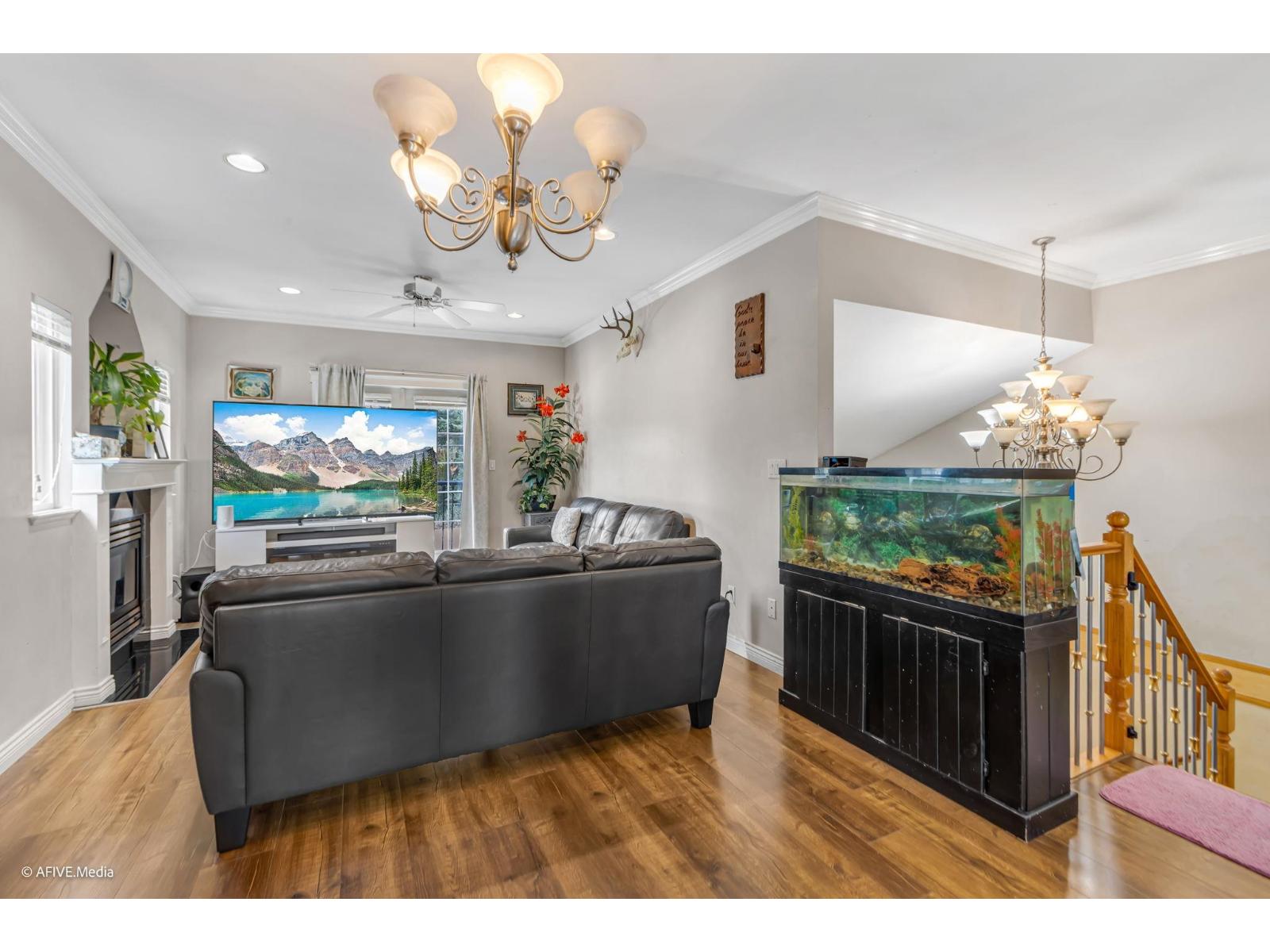 9833 128 Street, Surrey, British Columbia  V3T 2Y5 - Photo 5 - R3092106