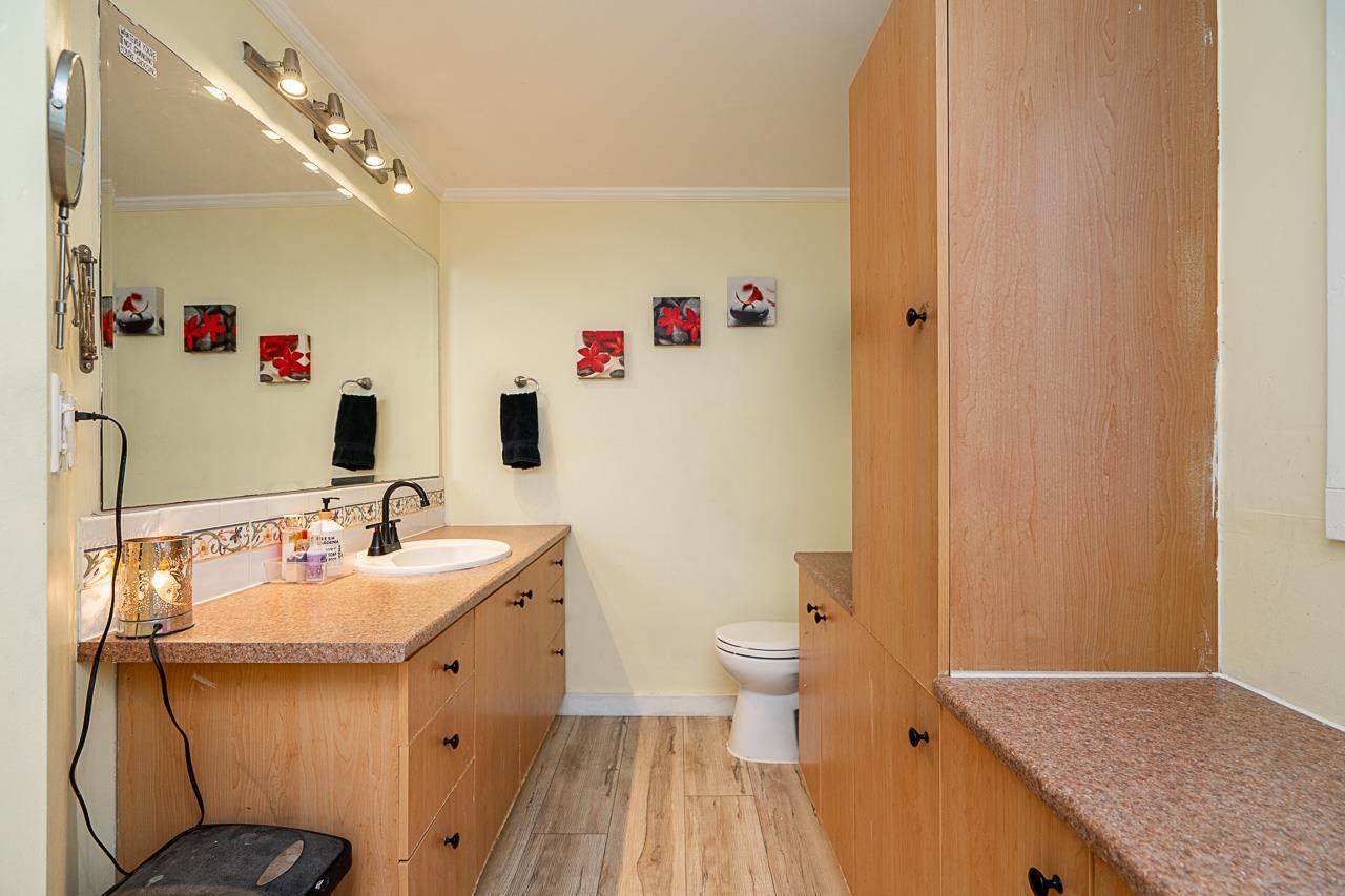 3742 204 Street, Langley, British Columbia  V3A 1X4 - Photo 24 - R3092011