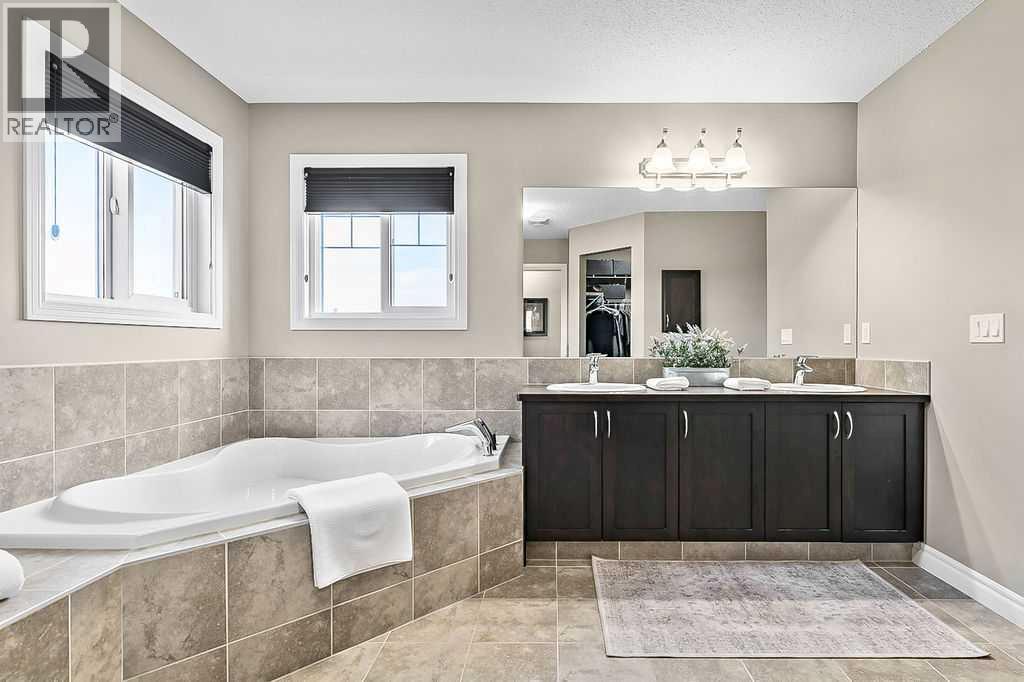 147 Cimarron Vista Crescent, Okotoks, Alberta  T1S 0K3 - Photo 23 - A2283474