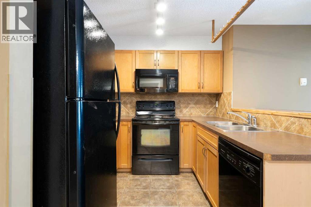 4213, 70 Panamount Drive Nw, Calgary, Alberta  T3K 5Z1 - Photo 6 - A2287226