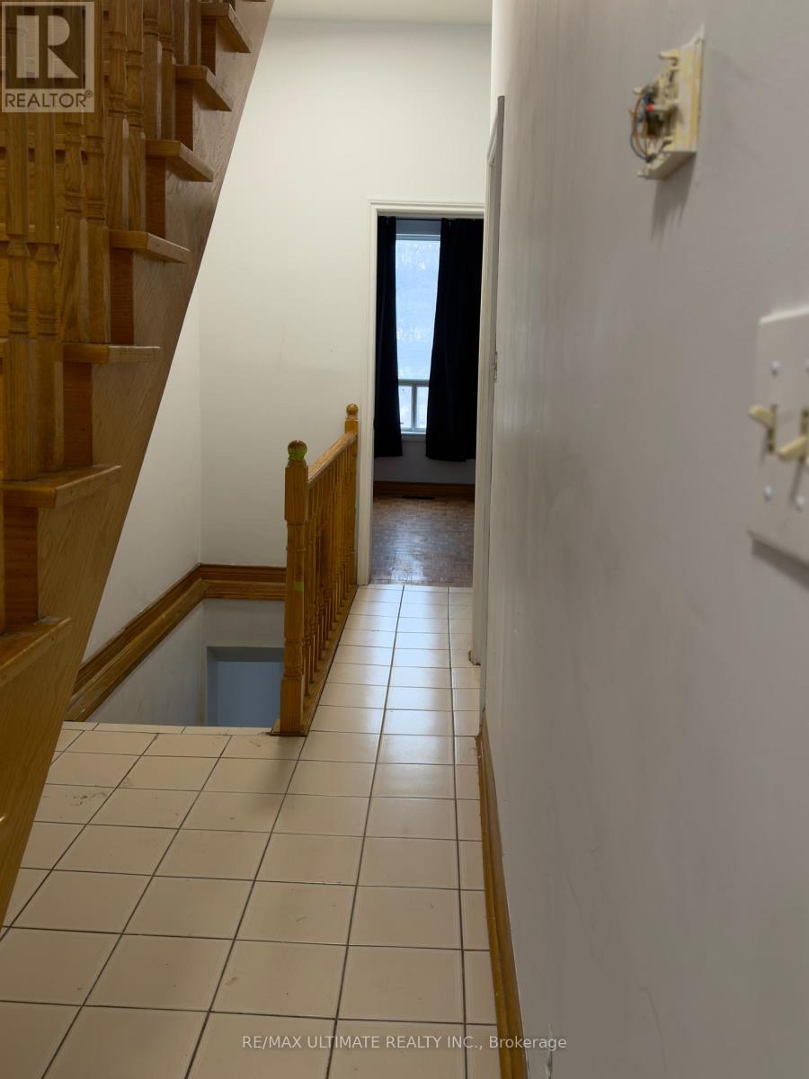 33 Shannon Street, Toronto, Ontario M6J 2E6 - Photo 22 - C12811968