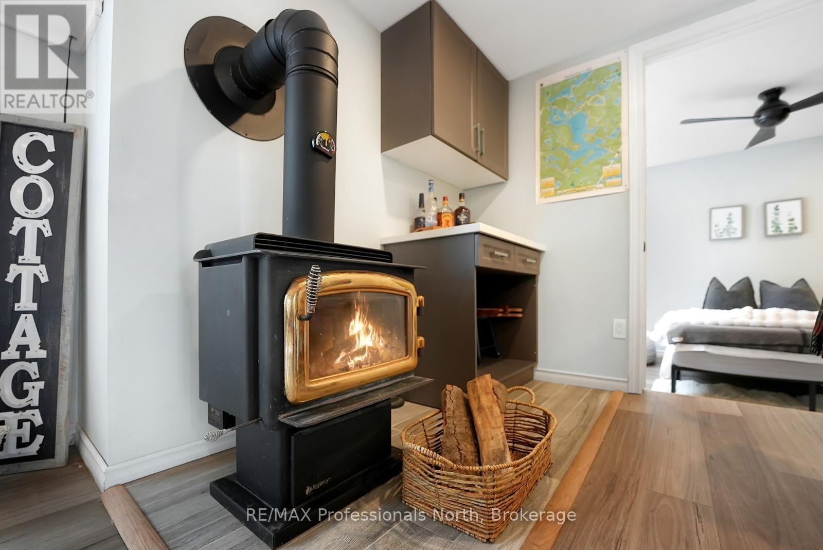 1016 Linsmore Lane, Dysart Et Al (Guilford), Ontario  K0M 1S0 - Photo 9 - X12812016