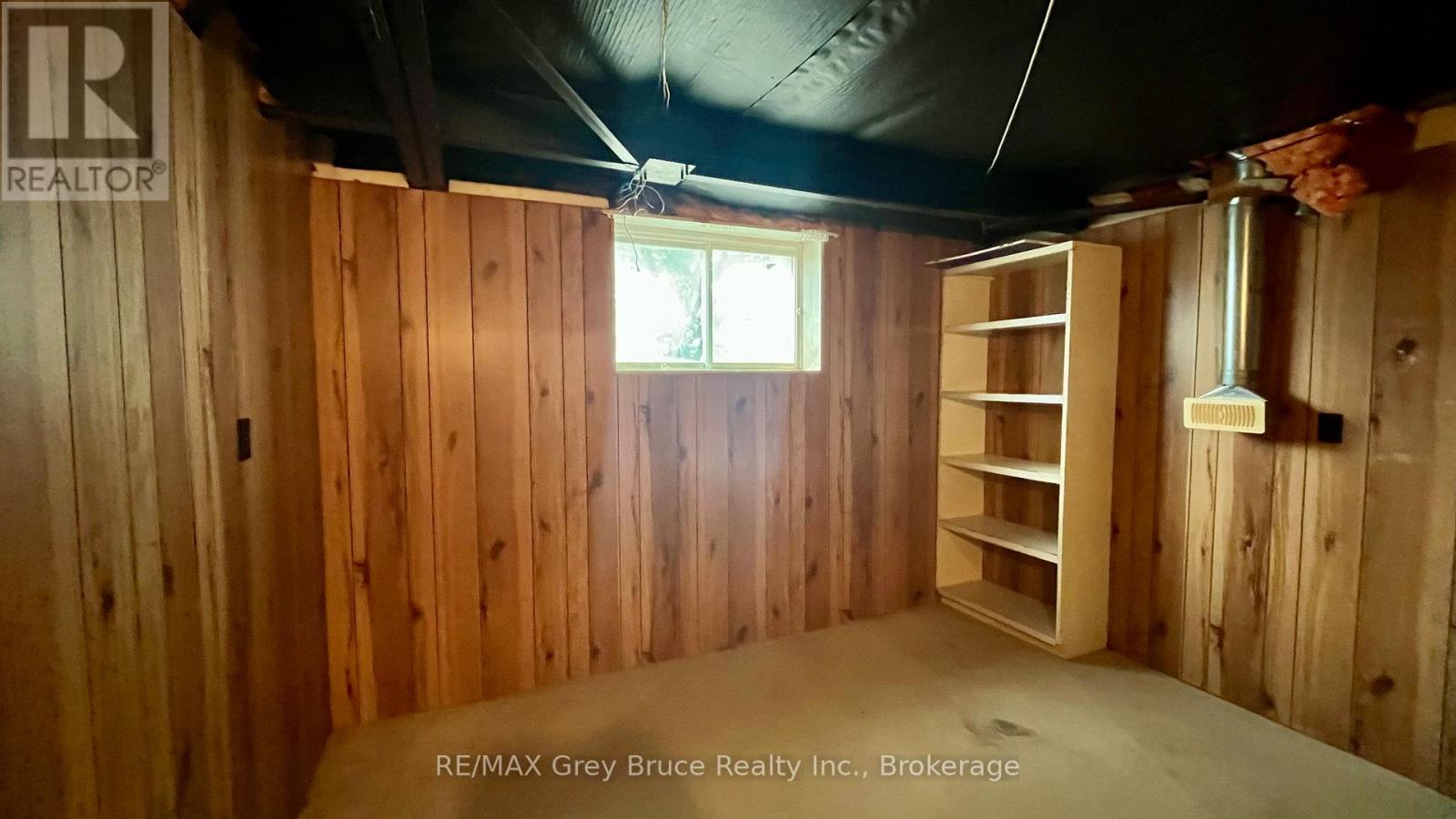 1069 7th Avenue, Hanover, Ontario N4N 2K4 - Photo 16 - X12812100