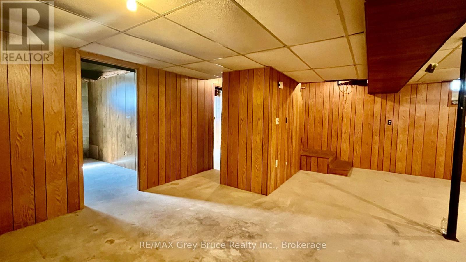 1069 7th Avenue, Hanover, Ontario N4N 2K4 - Photo 21 - X12812100