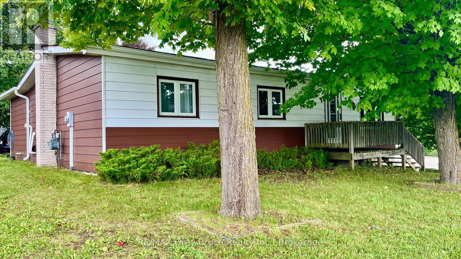 1069 7th Avenue, Hanover, Ontario N4N 2K4 - Photo 34 - X12812100