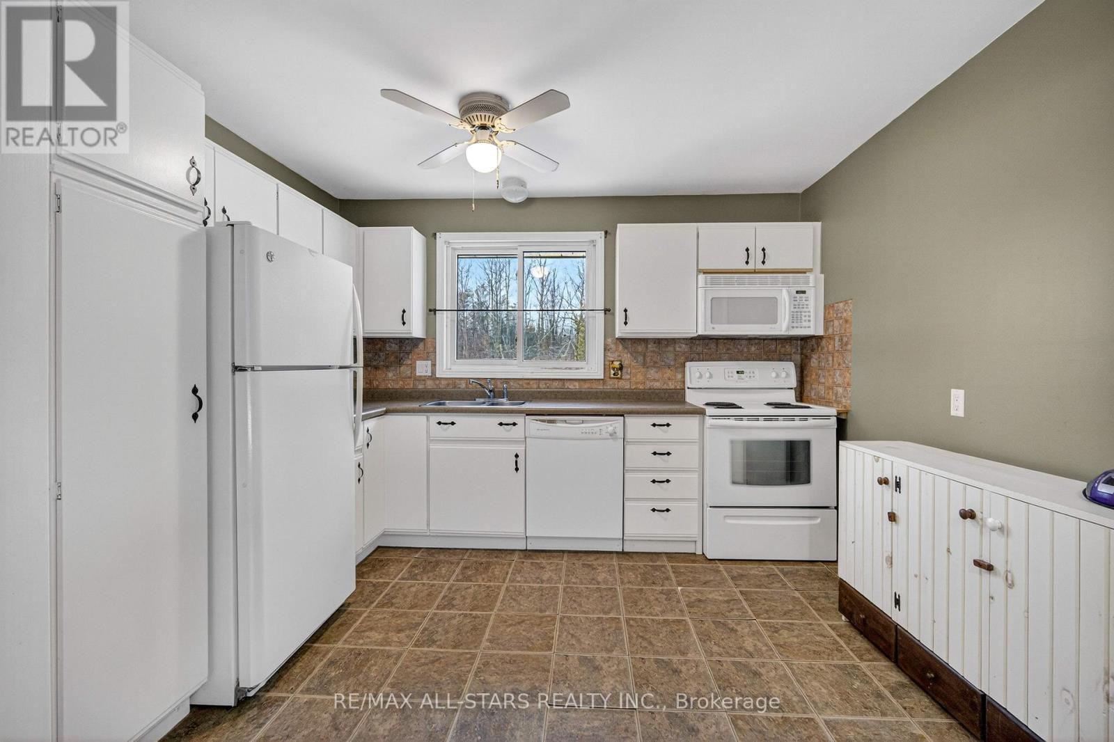 A - 105 Rita Crescent, Kawartha Lakes, Ontario  K0L 2W0 - Photo 4 - X12811974