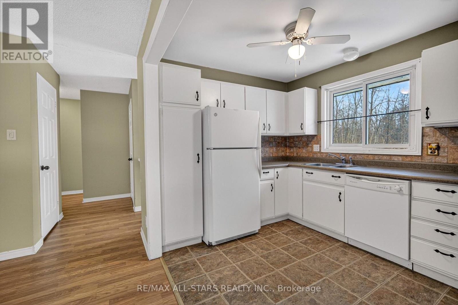 A - 105 Rita Crescent, Kawartha Lakes, Ontario  K0L 2W0 - Photo 5 - X12811974