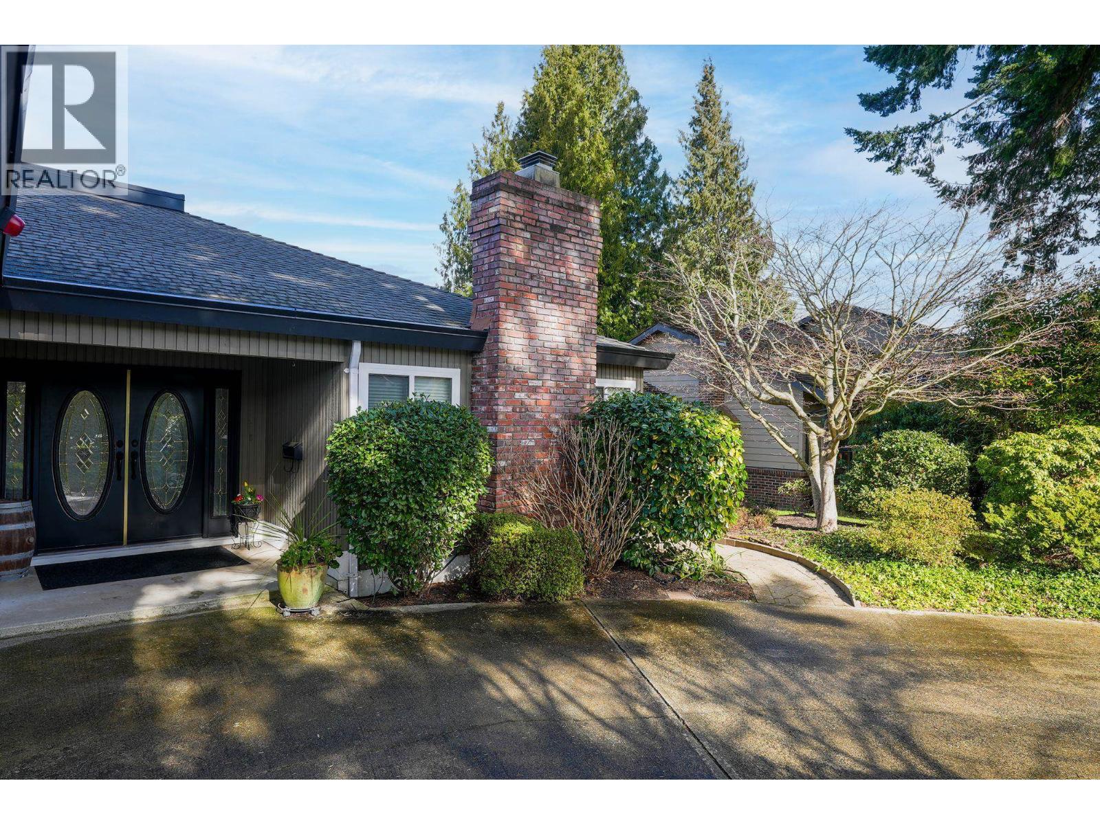 5225 4 Avenue, Delta, British Columbia  V4M 1G8 - Photo 2 - R3090380