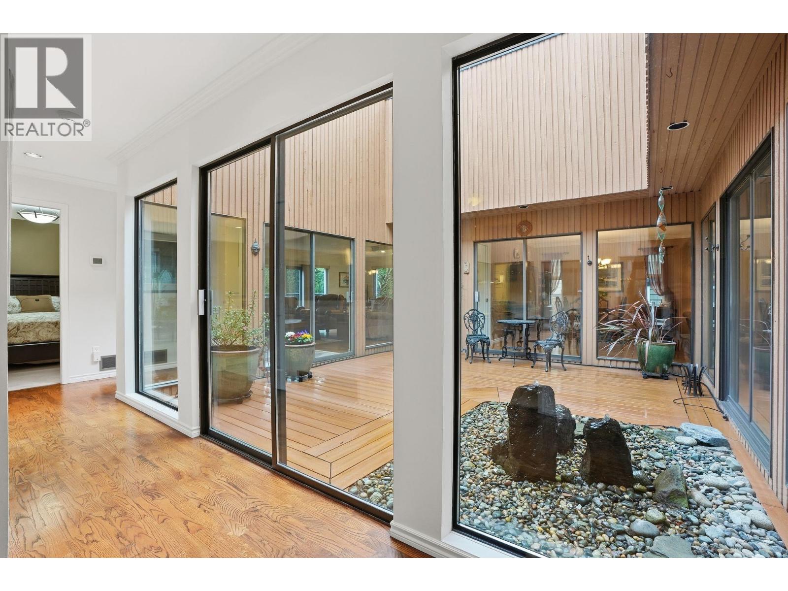 5225 4 Avenue, Delta, British Columbia  V4M 1G8 - Photo 11 - R3090380