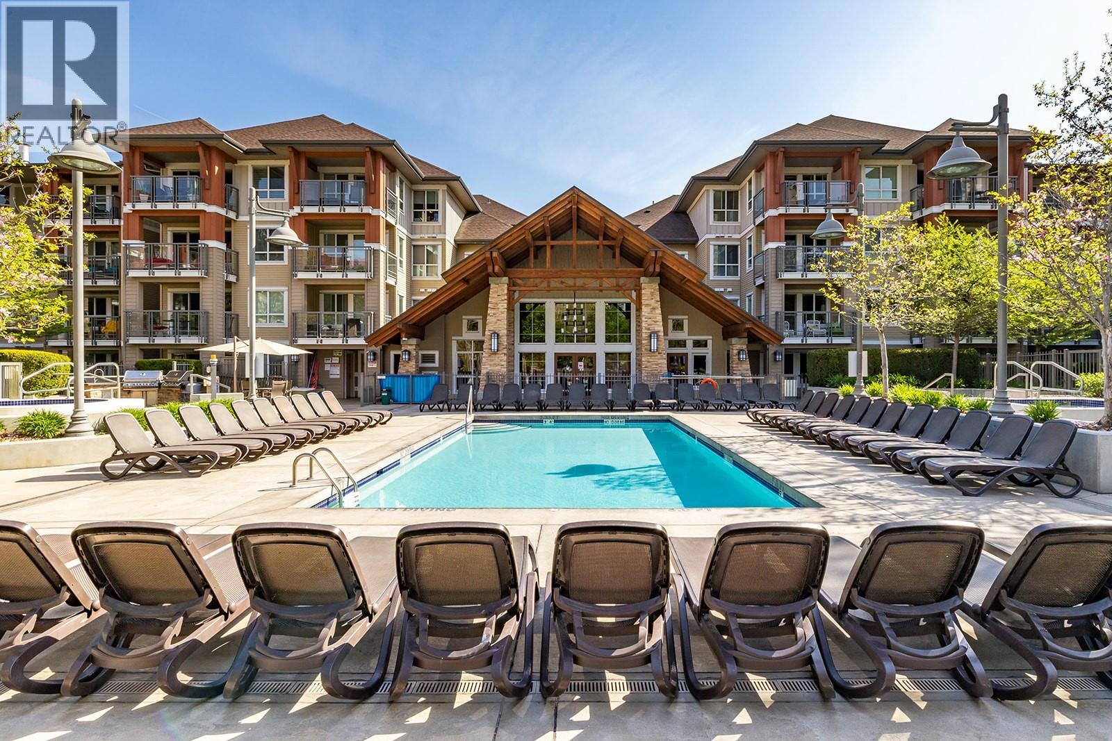 1123 Sunset Drive Kelowna Photo 6 1123 Sunset Drive Kelowna Photo 6