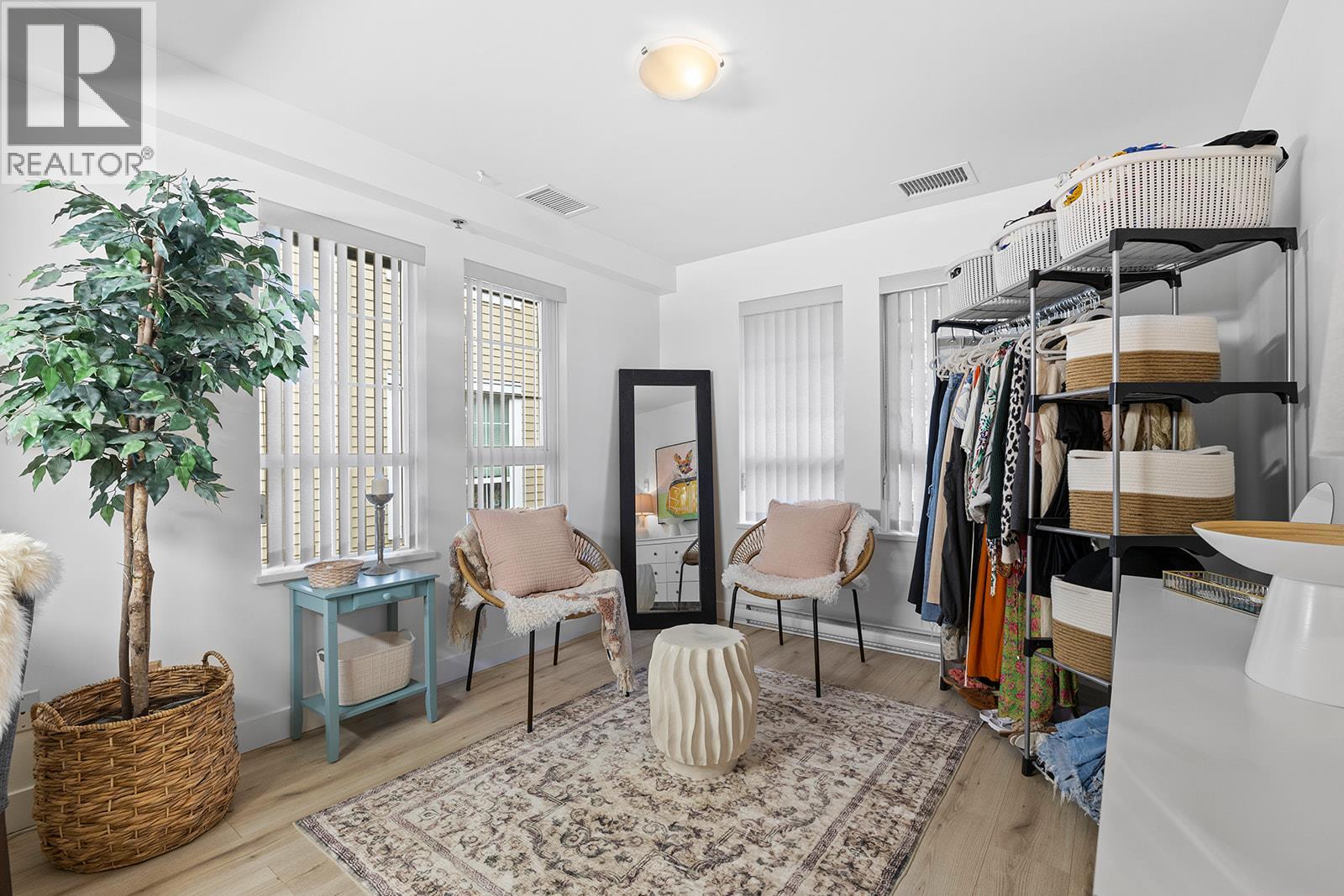 1123 Sunset Drive Kelowna Photo 33 1123 Sunset Drive Kelowna Photo 33