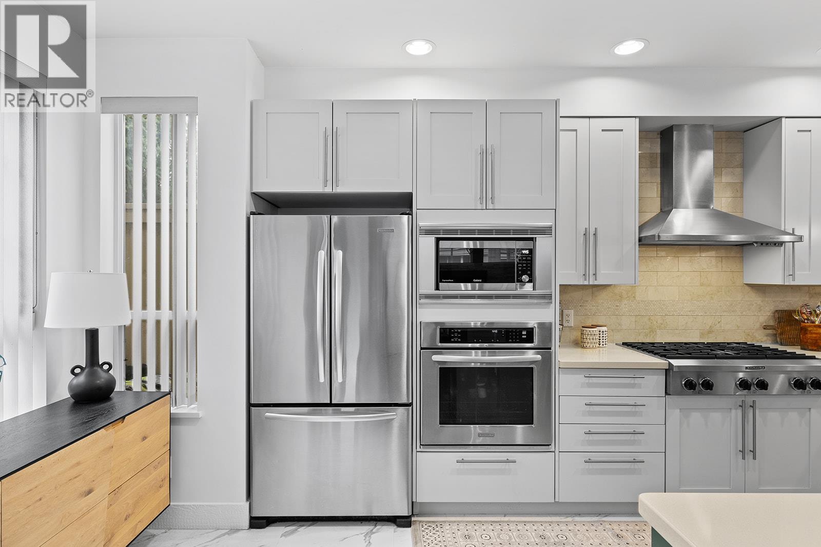 1123 Sunset Drive Kelowna Photo 15 1123 Sunset Drive Kelowna Photo 15