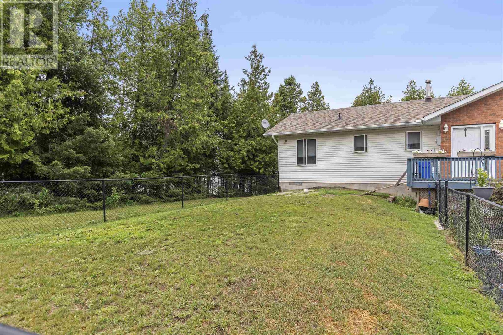 3804 Hamilton Dr, Hilton Beach, Ontario  P0R 1G0 - Photo 5 - SM260341