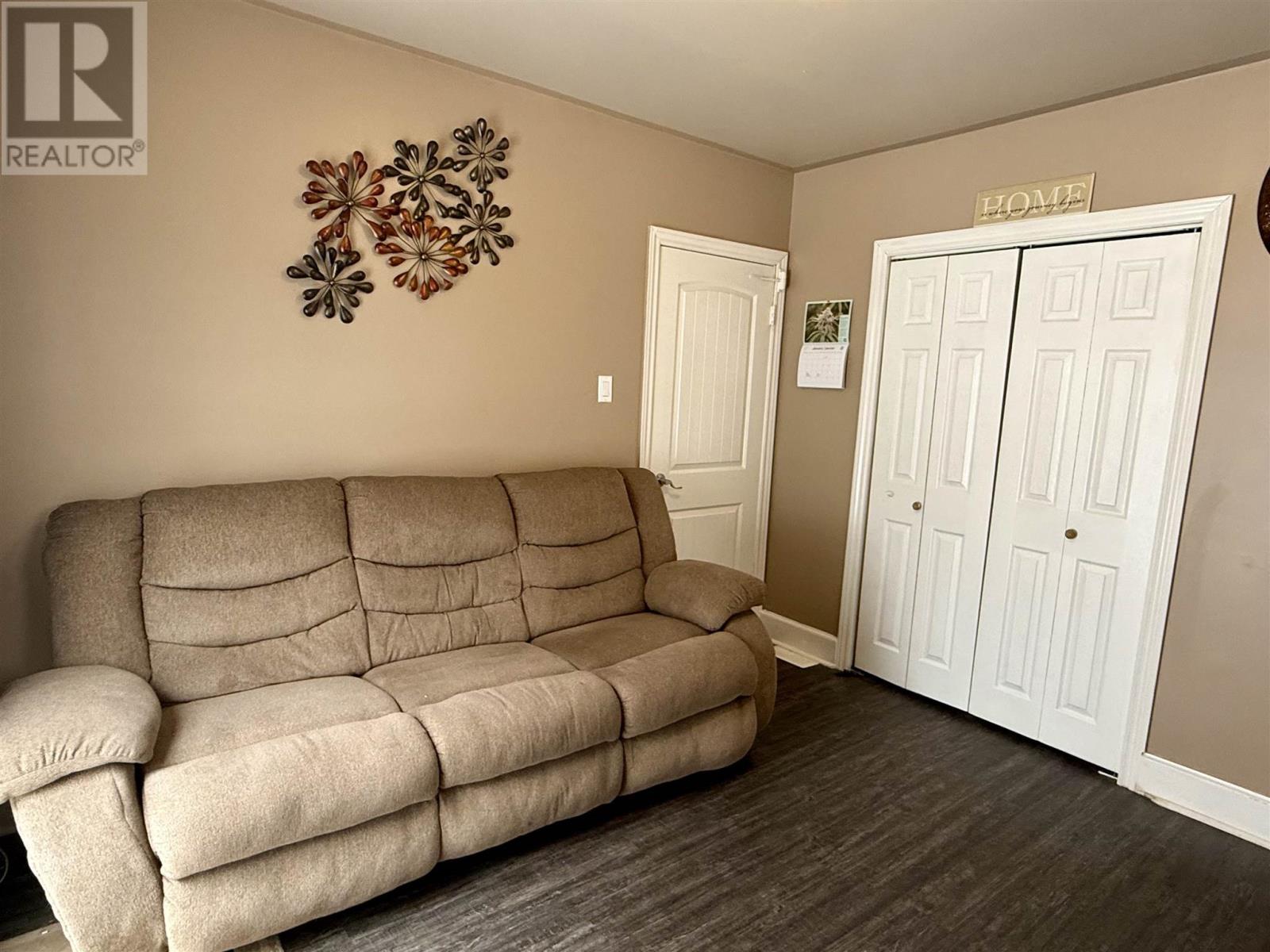 41 Robertson Rd, Elliot Lake, Ontario  P5A 1C9 - Photo 30 - SM260342