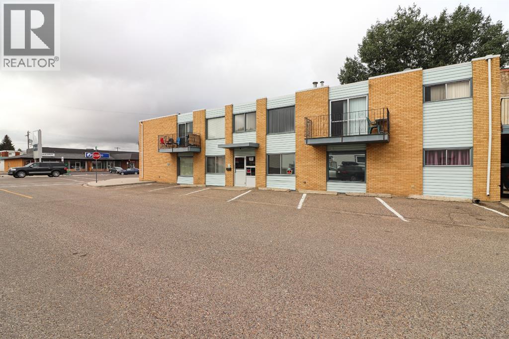121 Broadway Avenue E, redcliff, Alberta