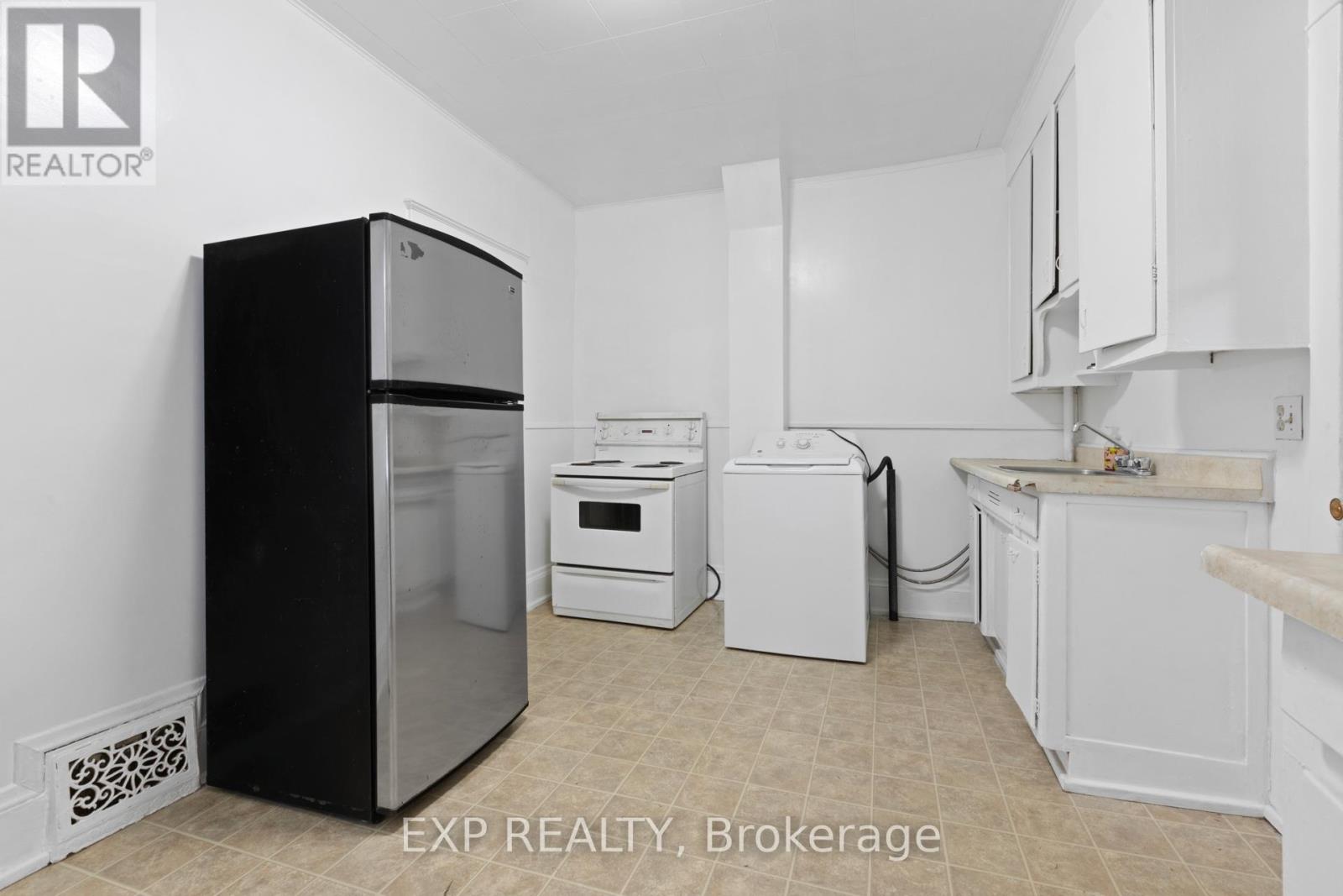 292-294 Clarence Street, Ottawa, Ontario  K1N 5R3 - Photo 10 - X12812038