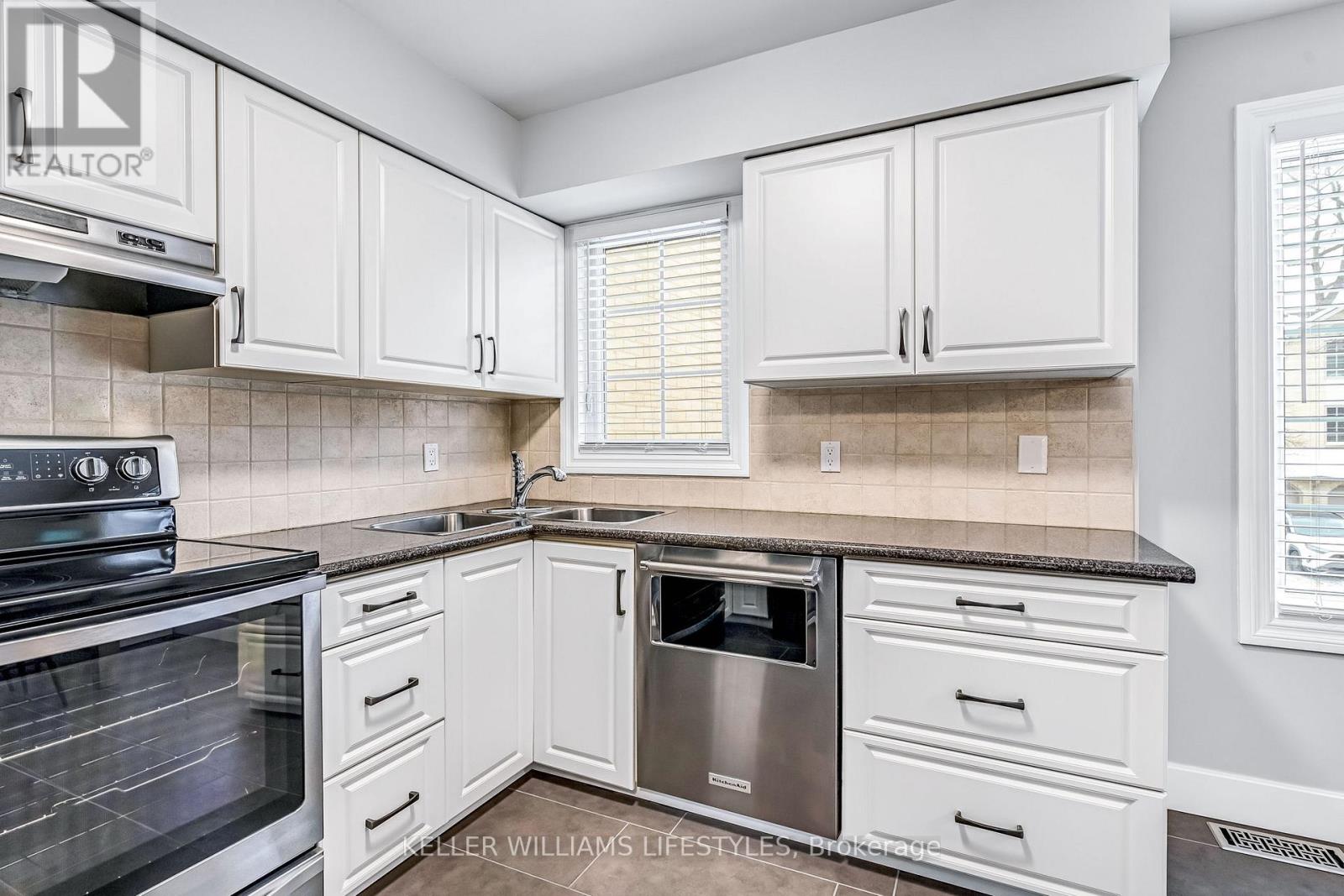 26 - 1399 Commissioners Road W, London South, Ontario  N6K 4G9 - Photo 27 - X12812050