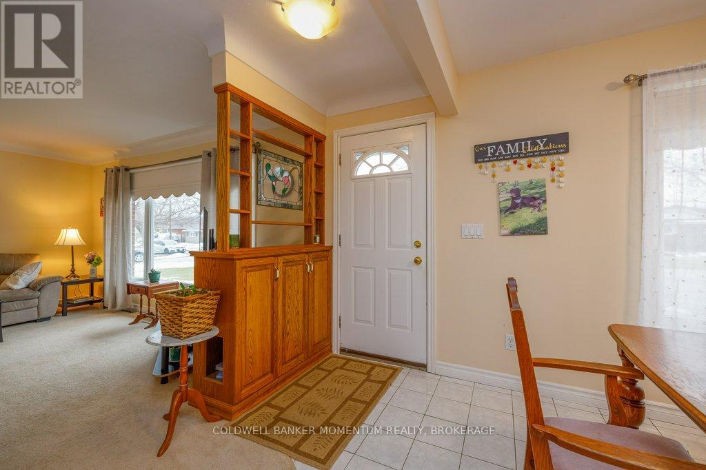 26 Howard Avenue, St. Catharines, Ontario  L2N 3X1 - Photo 6 - X12802126